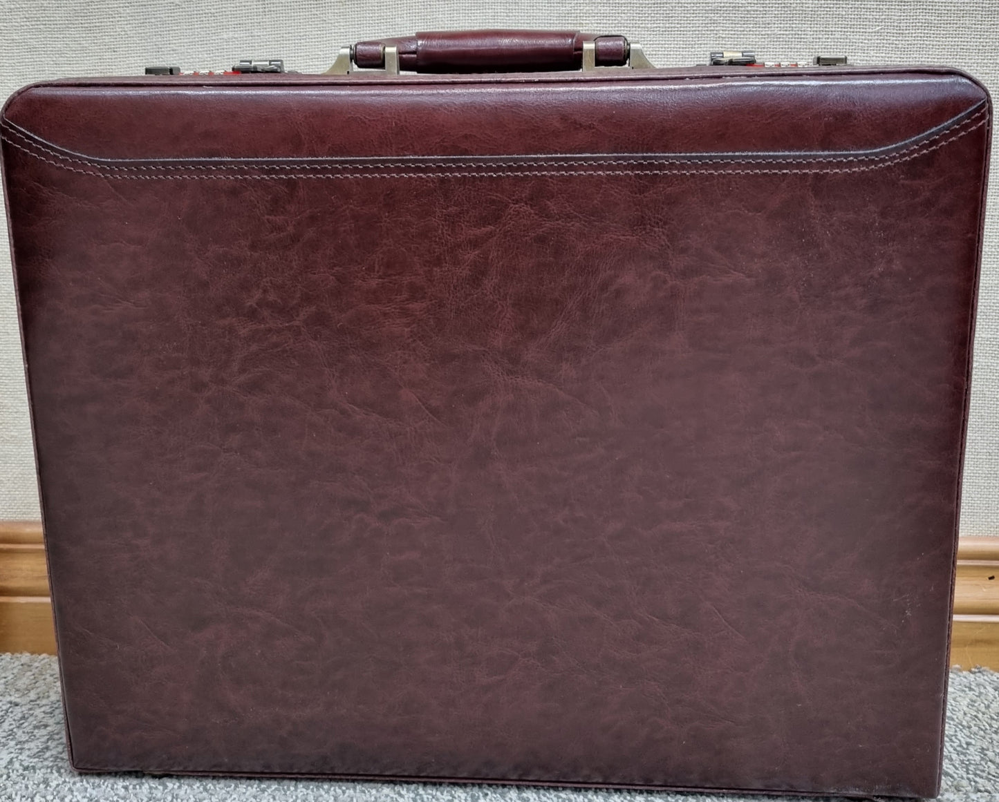 Avenue Executive Leather Briefcase