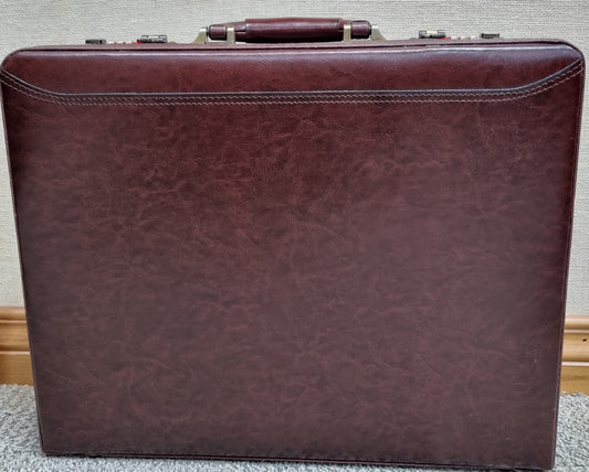 Avenue Executive Leather Briefcase